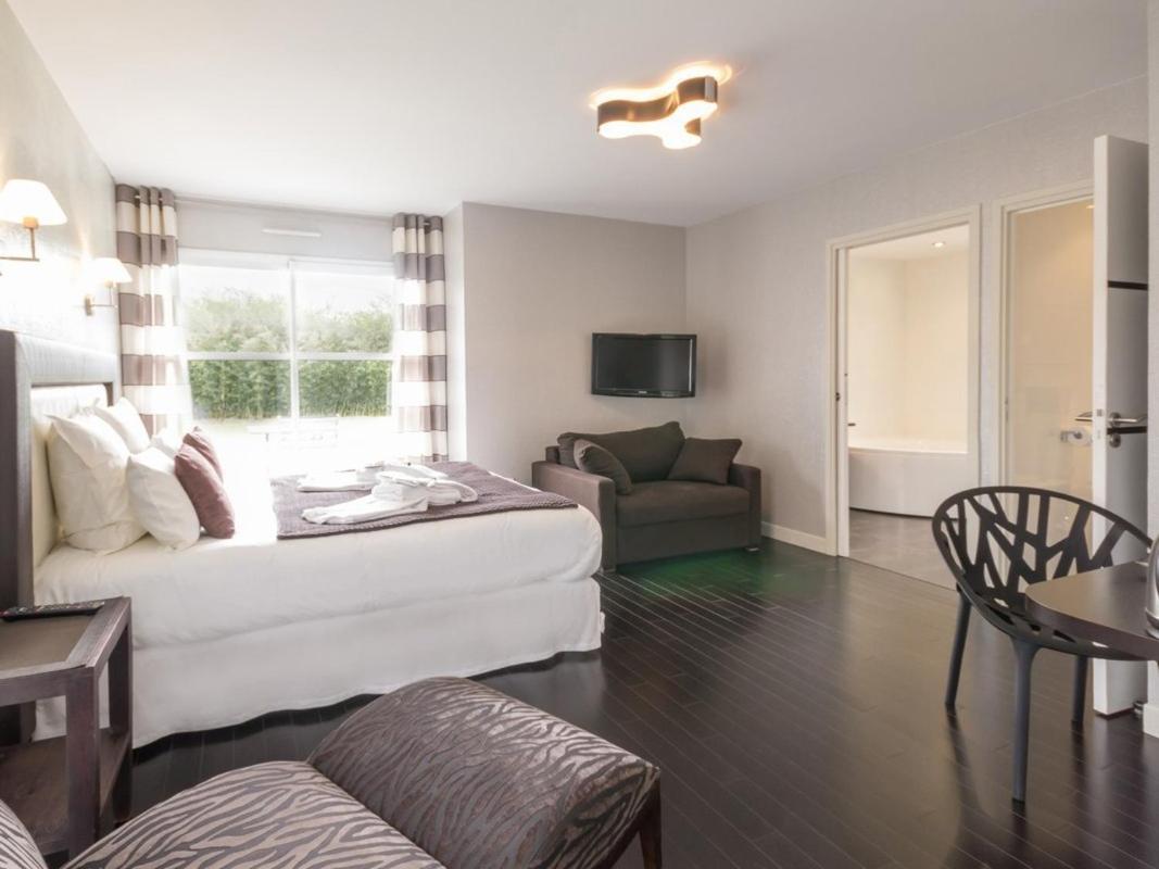 Au Pre Carre Hotel Plumergat Bilik gambar